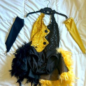Dance Costume. Large Child. Musical Theatre. Jazz. Feathers. Black and Gold